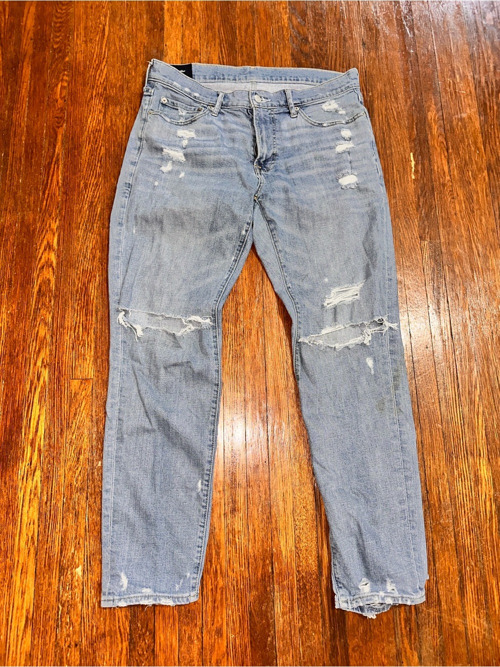 Men’s 33 x 32 Abercrombie & Fitch Thrashed Skinny Taper Stretch Blue Jeans